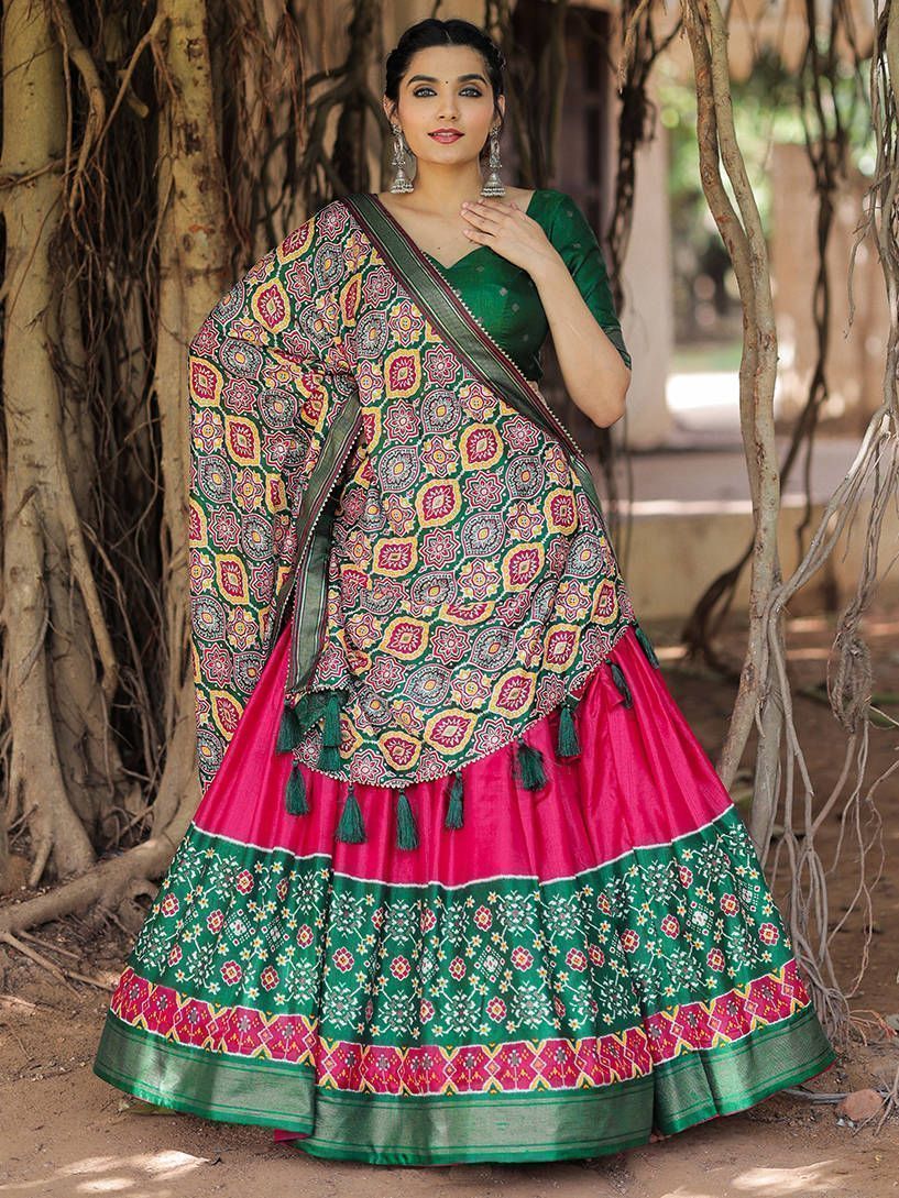 Color Combinations that are Incredible and Work Wonders with Pink- trend |  Lehenga color combinations, Combination dresses, Red color combinations